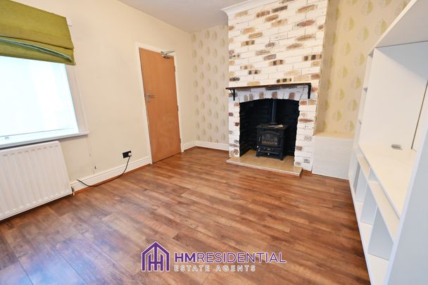 3 bedroom Flat for rent available now on Swinley Gardens, Denton Burn, Newcastle Upon Tyne, NE15 7HX - Photo 1