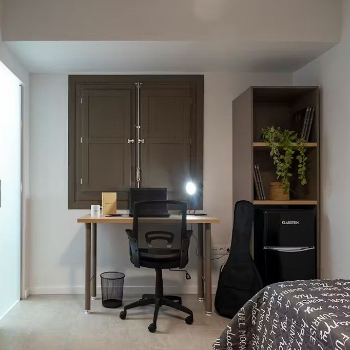 Carrer de Sant Donís, Valencia, Valencian Community 46003 - Photo 1