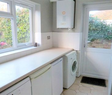 3 bedroom terraced house to rent - Photo 5