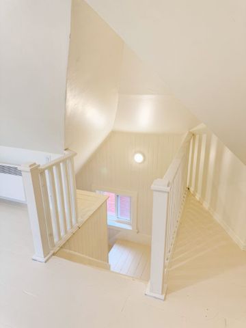 For Lease - 31 Pequegnat Avenue, Kitchener, Ontario - Photo 3