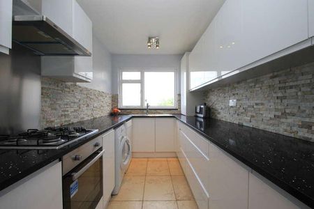 St. Marks Hill, Surbiton, KT6 - Photo 4