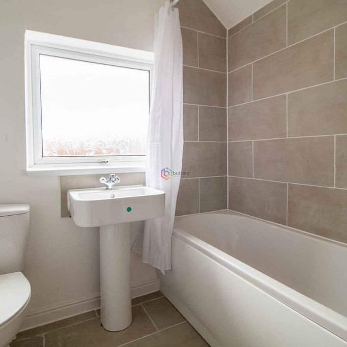 2 bedroom terraced house to rent - Photo 1