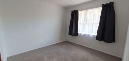 2 Bedroom Unit zoned for MAGS /Gladstone - Photo 4