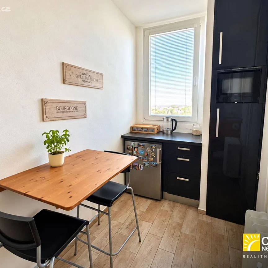 Pronájem bytu 1+1 34 m² - Photo 1