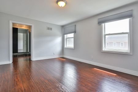 For Lease - 8 Mallingham Court, Toronto, Ontario - Photo 4