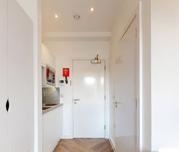 Apt 402, Castello Court - Photo 6