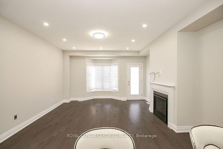 For Lease - 32 Dalbeattie Drive, Brampton, Ontario - Photo 4