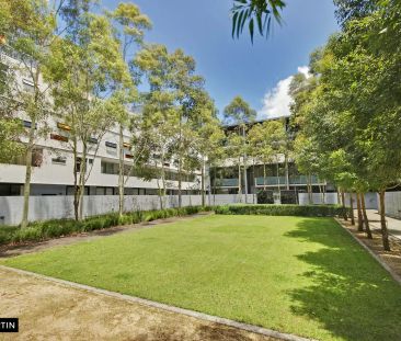 MARTIN - AIR CONDITIONED ONE BEDROOM APARTMENT - Photo 4