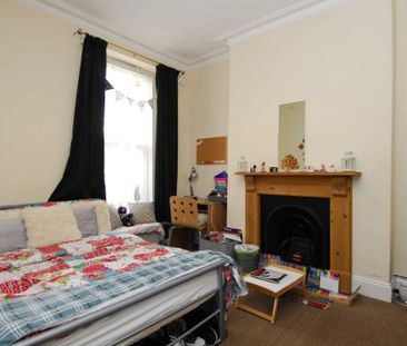 4 bedroom house share to rent - Photo 3