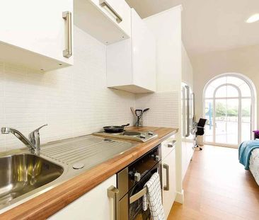 Studio Gold - Photo 6