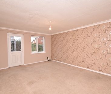 12, Middlecroft Road, Leeds, West Yorkshire, LS10 4QZ - Photo 2