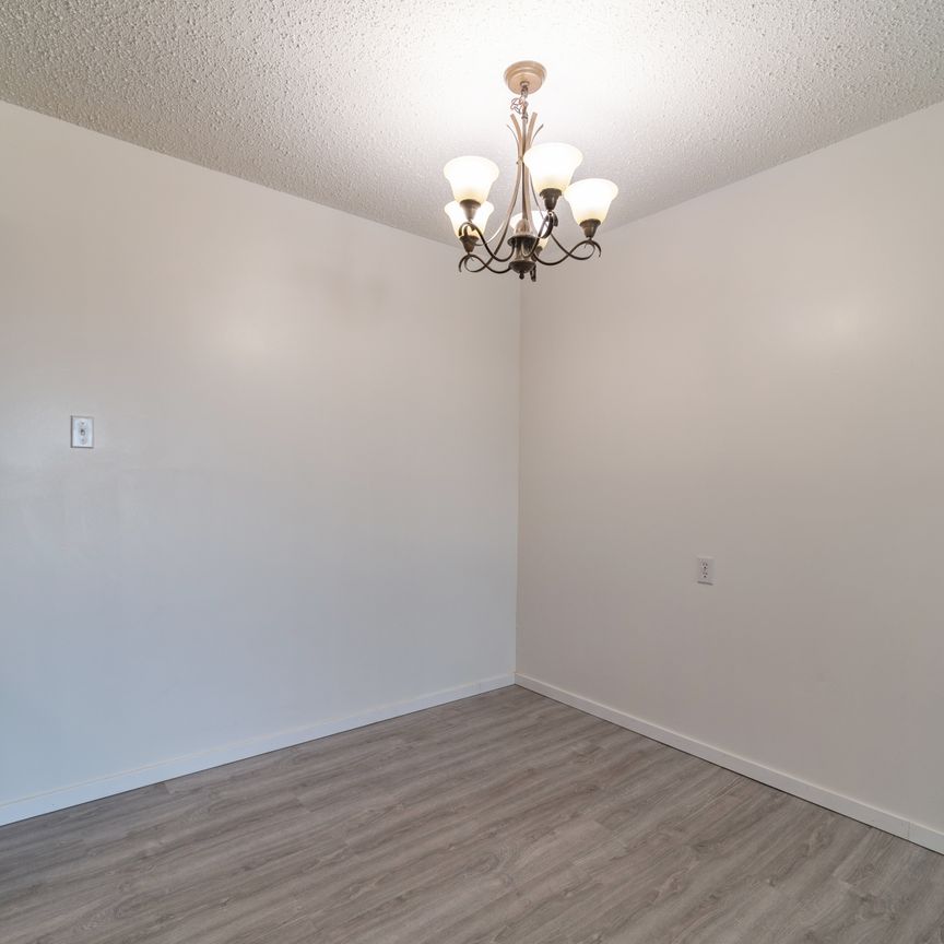 3 Bedroom - Photo 1