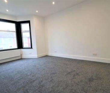 4 bedroom terraced house to rent - Photo 1