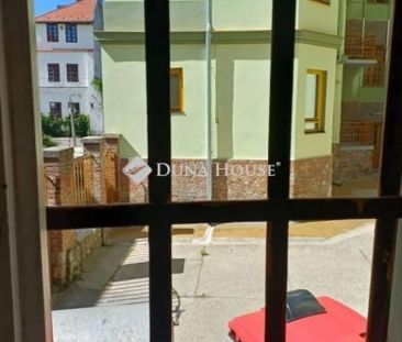 Kiadó átlagos állapotú lakás - Pécs - Fotó 3