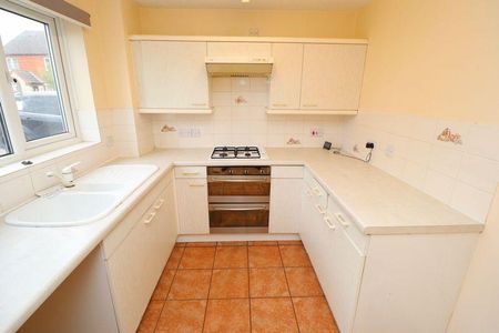 2 bedroom terraced house to rent - Photo 4