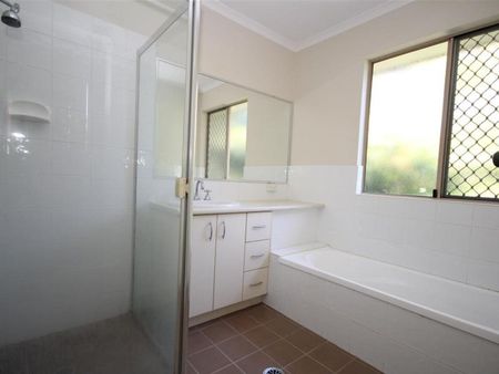 2/25 Law Street, 4301, Redbank Qld - Photo 2