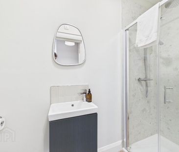 Room 4 The Ashley Collection, Ashley Avenue, Belfast, BT9 7BT - Photo 1