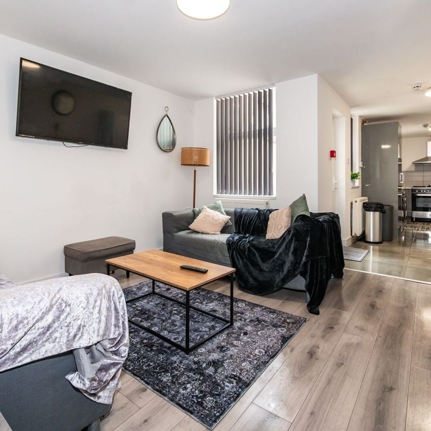 Room in a Shared House, Fell Street, L7 - Photo 1