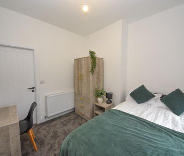1 bedroom in a house share to rent - Photo 6