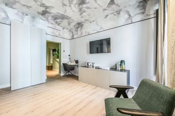 Calle de Atocha, Madrid, Community of Madrid 28012 - Foto 1