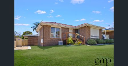 Charming Three Bedroom Family Home! - Photo 4