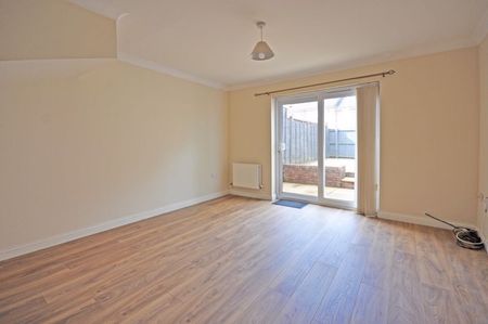 Acer Way, Rogerstone, Newport - Photo 3