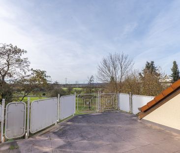 Schöne ca. 135 m² große 3-Zimmer-Maisonettewohnung mit Dachatelier ... - Foto 1