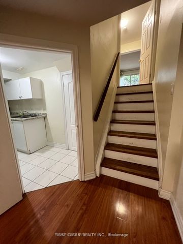 For Lease - 225 Kingslake Road Unit# Main & Basement, Toronto, Ontario - Photo 5