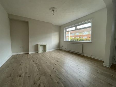 Valley Road, Middlesbrough - Photo 2