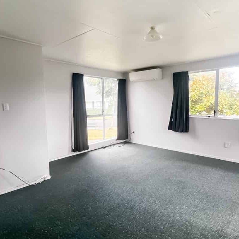 KELVIN GROVE- 4 BEDROOMS - Photo 1