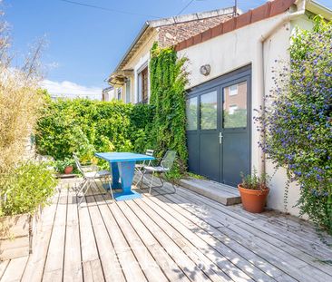 Maison avec terrasses et verrière - Photo 1