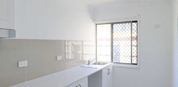 1 Bedroom Unit with All the Convenience at Doorstep. Rent includes Water - Photo 2