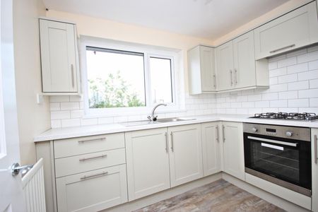 Hollycrest, Hilda Park, Chester-Le-Street - Photo 4