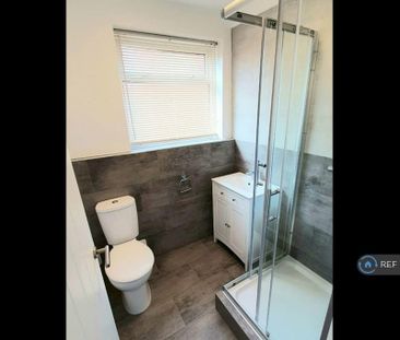 2 bedroom maisonette to rent - Photo 3