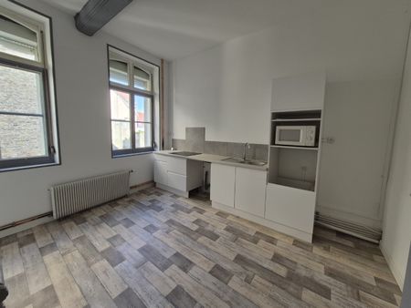 Location Appartement 4 pièces 109m² ST OMER 62500 - Photo 3