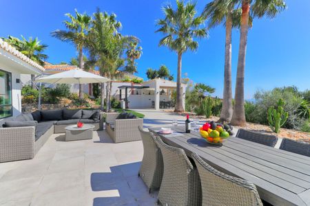 Detached Villa in Sierrezuela - Photo 2