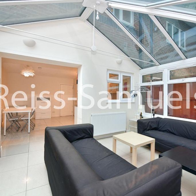 5 bedroom terraced house to rent - Photo 1