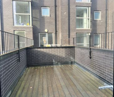 5 bedroom town house to rent Sudbury Street, Sheffield - Photo 2