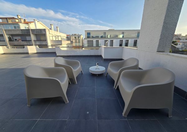 2 bedroom flat with terrace in Praia da Barra!