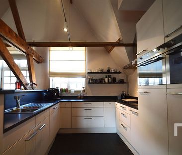 Ruim duplex appartement met garage te huur op toplocatie in Ieper - Photo 5