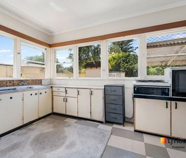 2 Bedroom Home in Prime Padstow Location! - Photo 2