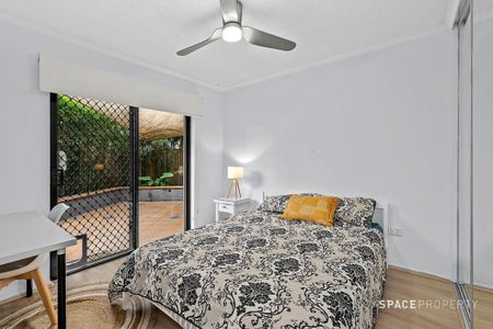 2-bedroom Apartment With Exclusive Courtyard - Photo 3