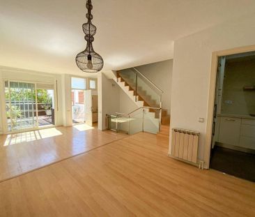 Luxury Semidetached House for rent in el Masnou, Spain - Photo 1