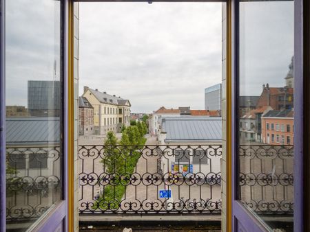 Centrum Gent. Handelsruimte (vrij van brouwer) met mogelijkheid tot bewoning op een toplocatie – Overpoort. - Foto 3