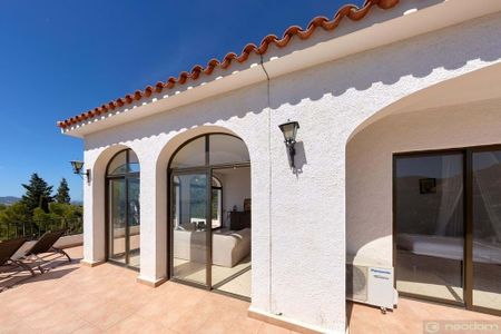 Luxury Villa for rent in Alicante, Spain - Photo 4