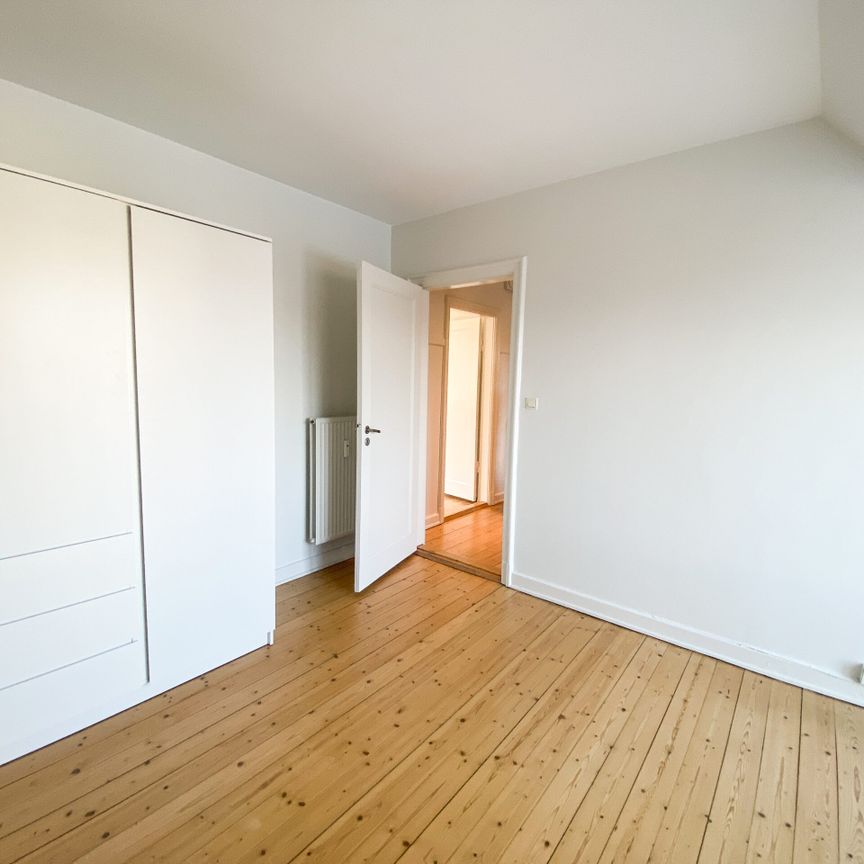 Dejlig 2-værelses lejlighed med altan - Photo 1