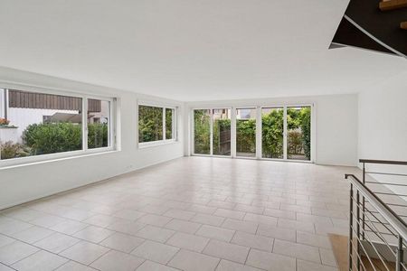 Wundervolle 4.5-Zimmer Maisonettewohnung mit eigenem Garten - Photo 4