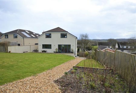 4 bedroom detached house to rent - Photo 5