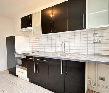 Location Appartement 2 pièces 49m² FONTAINE LES DIJON 21121 - Photo 4