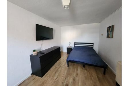 4 bedroom house share to rent - Photo 4